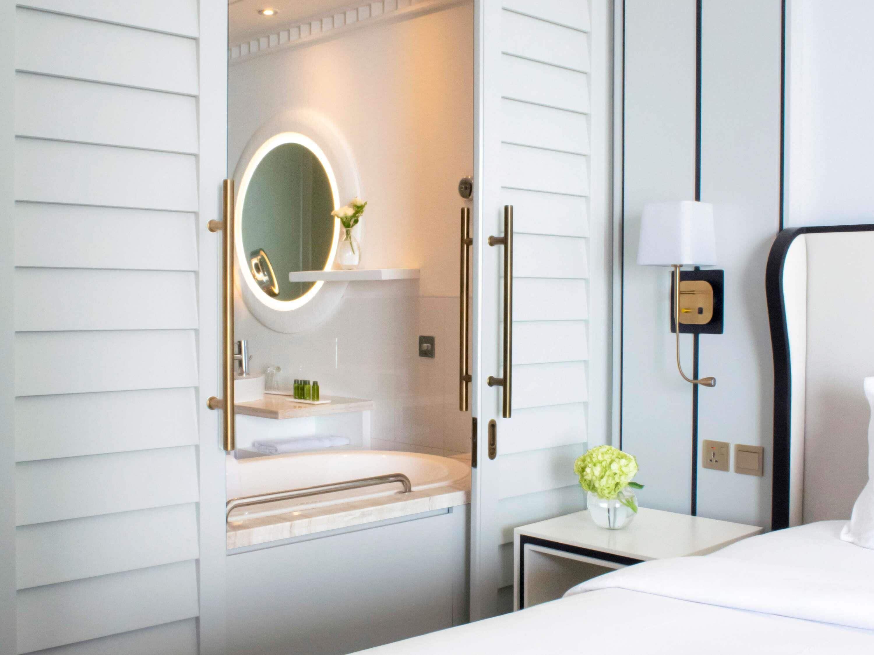Superior Room, 1 King Bed, Balcony, Partial Sea View | Down duvets, minibar, in-room safe, desk