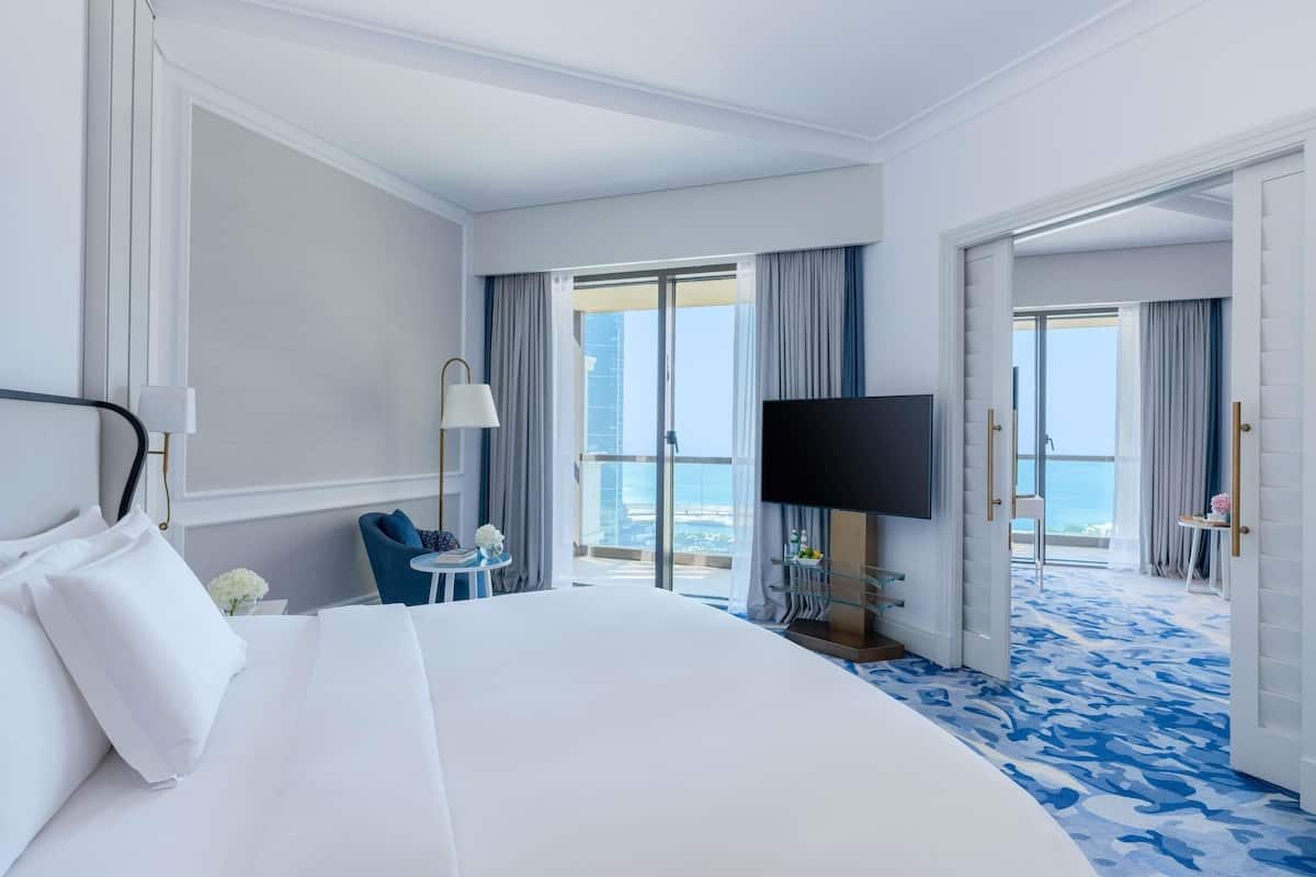 Prestige Suite, 1 King Bed, Club Lounge Access, Partial Sea View - DXB Airport Pickup or Drop Off