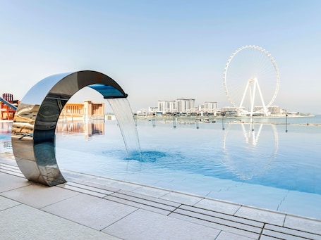 Exterior. Sofitel Dubai Jumeirah Beach