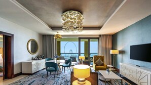 Club suite, Meerdere bedden, uitzicht op zee (Opera. Balcony)