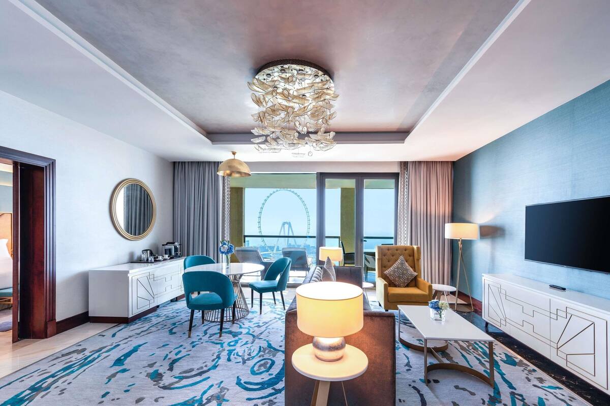 Club-Suite, Mehrere Betten, Zutritt zur Club Lounge, Meerblick (Opera. Balcony)