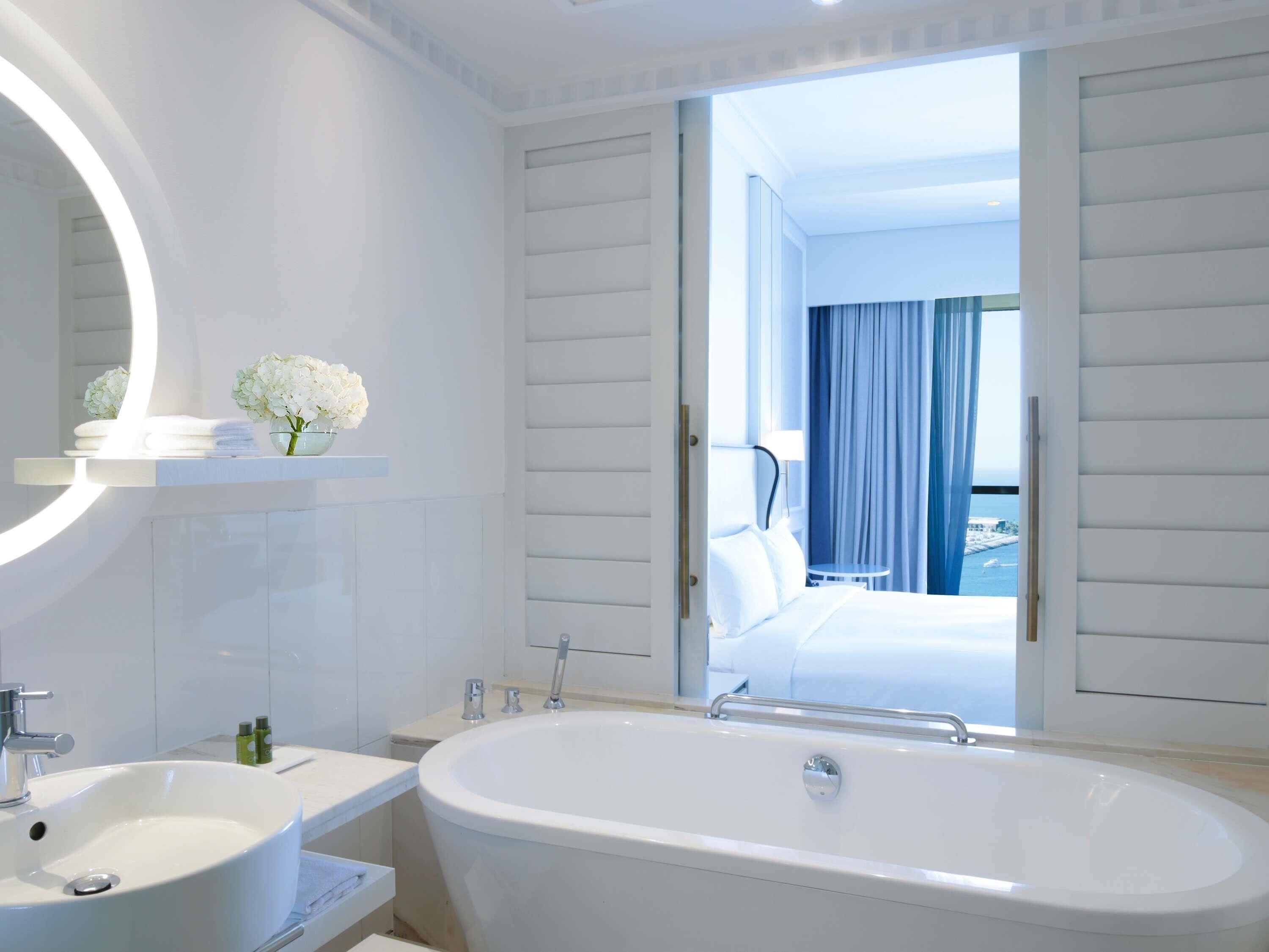 Down comforters, minibar, in-room safe, desk