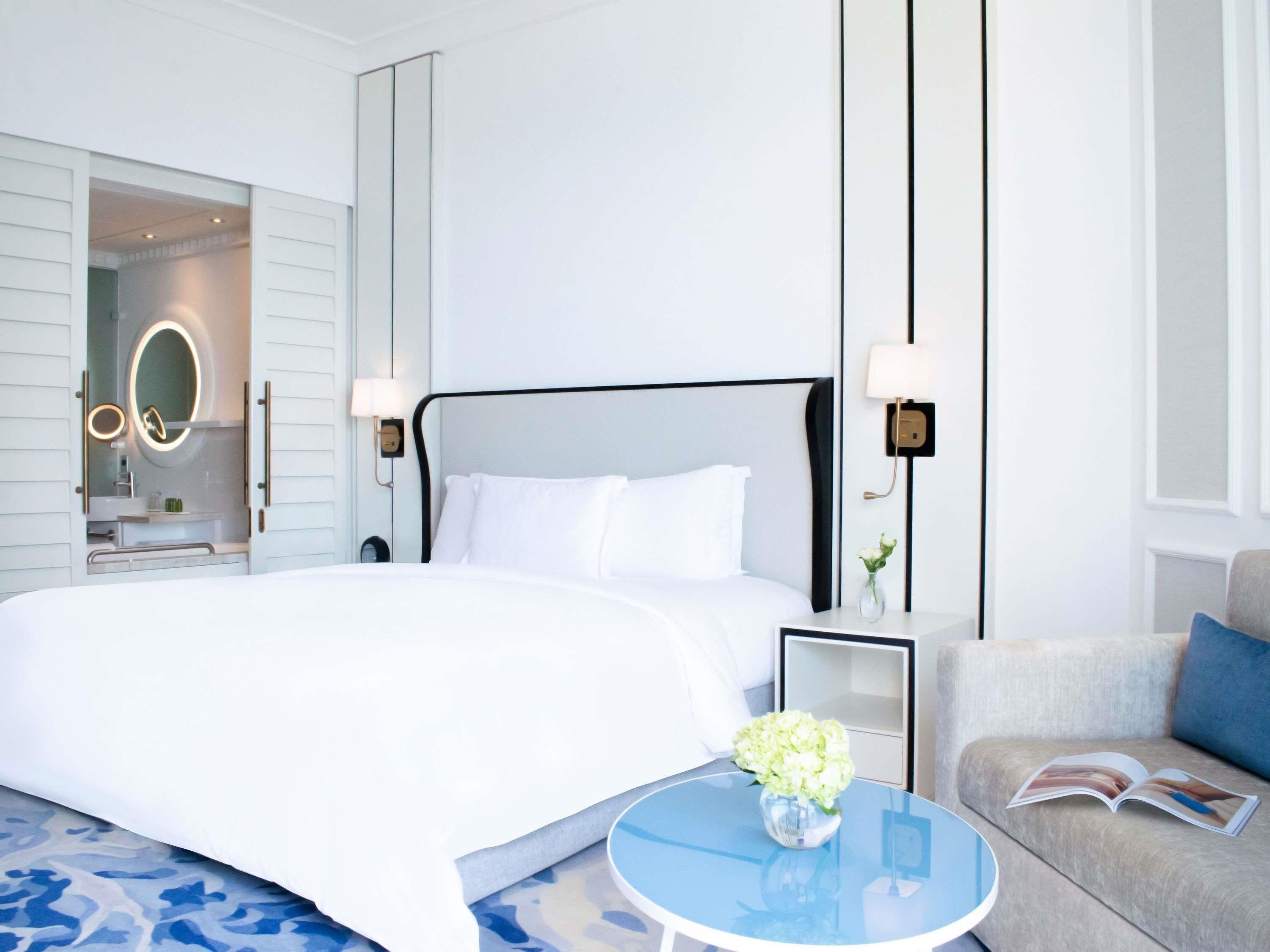 Superior Room, 1 King Bed, Balcony, Partial Sea View | Down comforters, minibar, in-room safe, desk