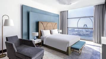 Club Suite, 1 King Bed, Club lounge access, Sea View (Opera. Balcony)