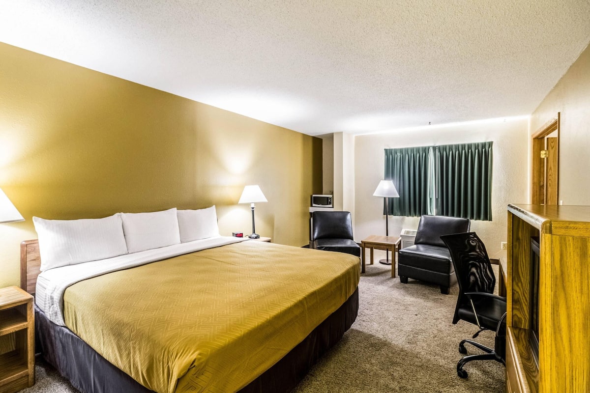 Suite, 2 Queen Beds, Non Smoking | Desk, iron/ironing board, free cribs/infant beds, rollaway beds