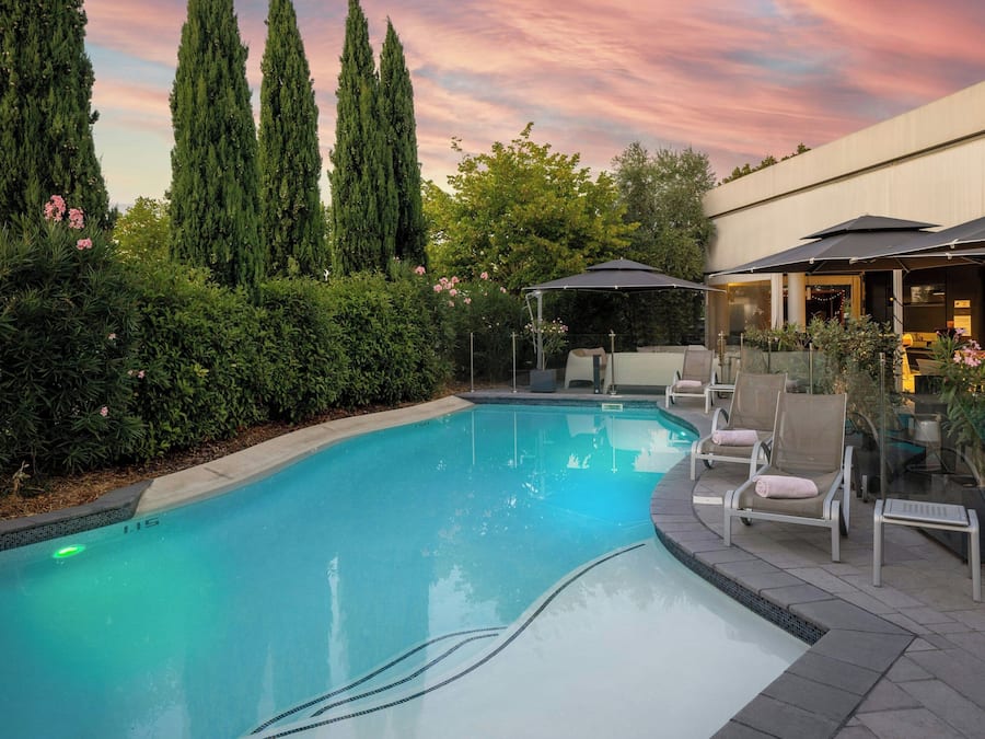 Seasonal outdoor pool, pool umbrellas
