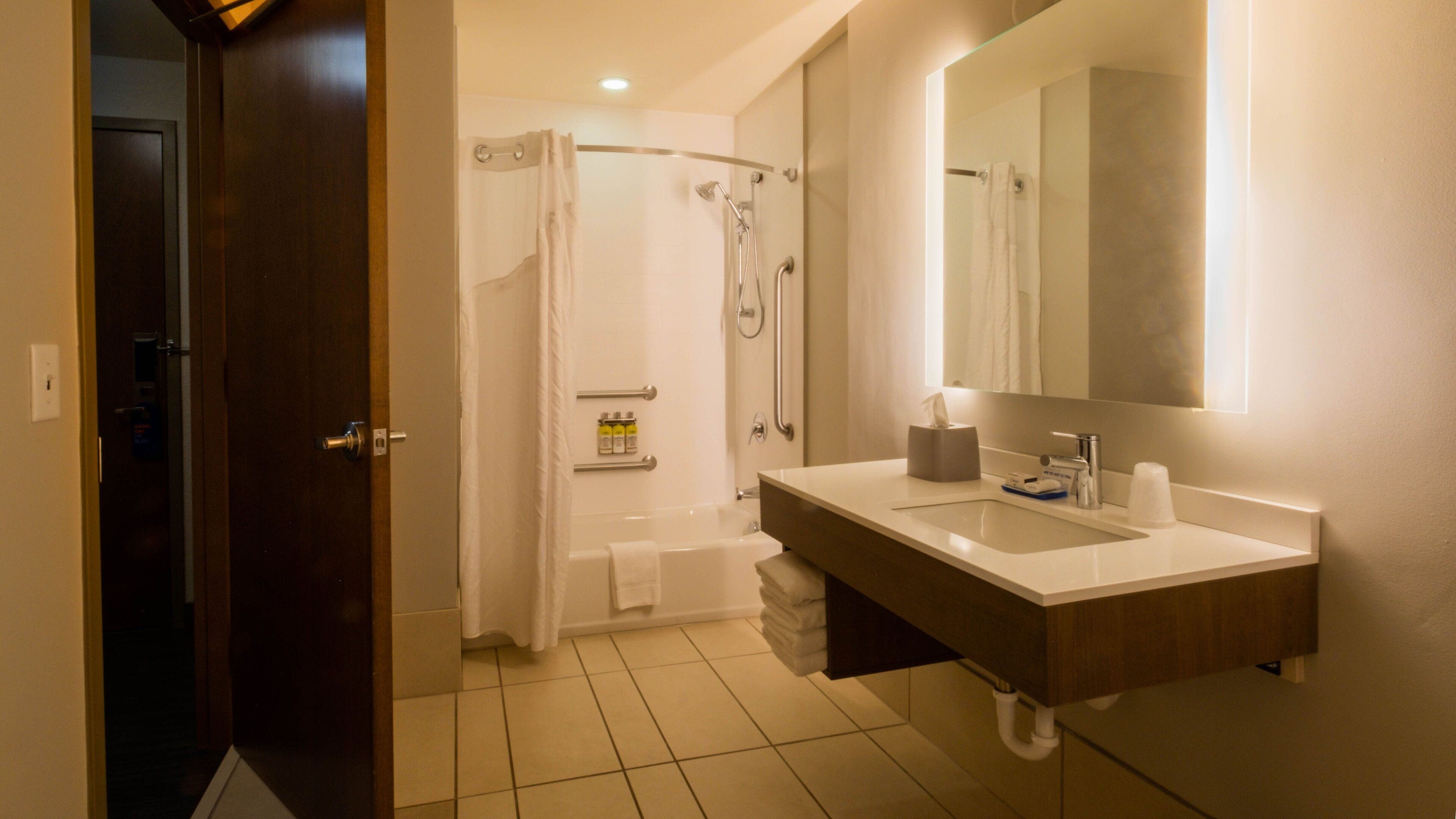 suite, 2 queen beds, mobility accessible (communications, accessible tub) | bathroom | combined shower/bathtub, free toiletries, hair dryer, towels