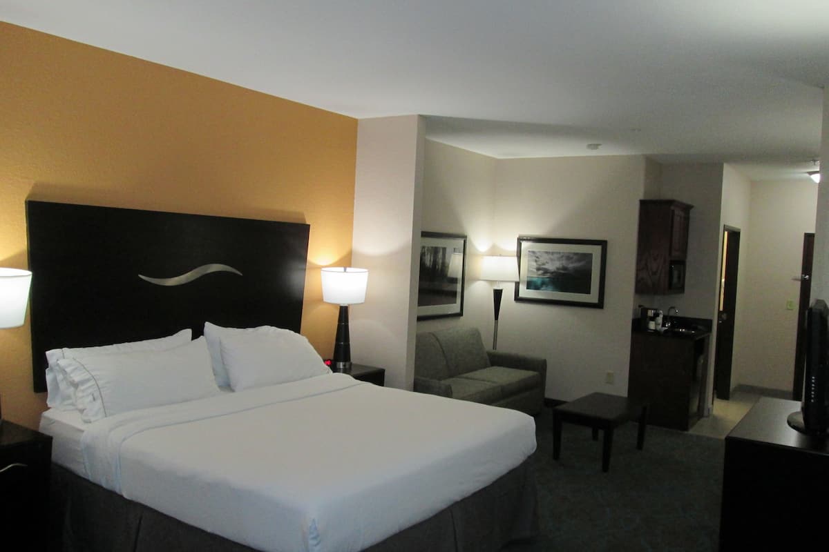 in-room safe, desk, soundproofing, iron/ironing board