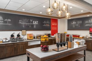 Desayuno continental incluido todos los días 