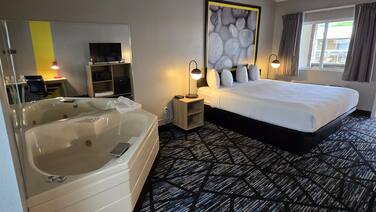 Super 8 by Wyndham Traverse City