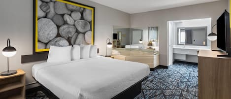 Deluxe Room, 1 King Bed, Non Smoking, Jetted Tub