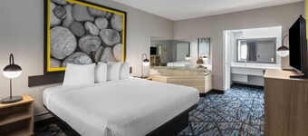 Super 8 by Wyndham Traverse City