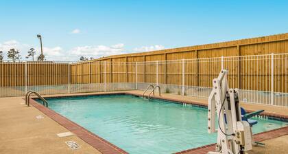 Red Roof Inn & Suites Lake Charles