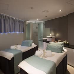 Couples treatment room(s), steam room, body treatments, hydrotherapy