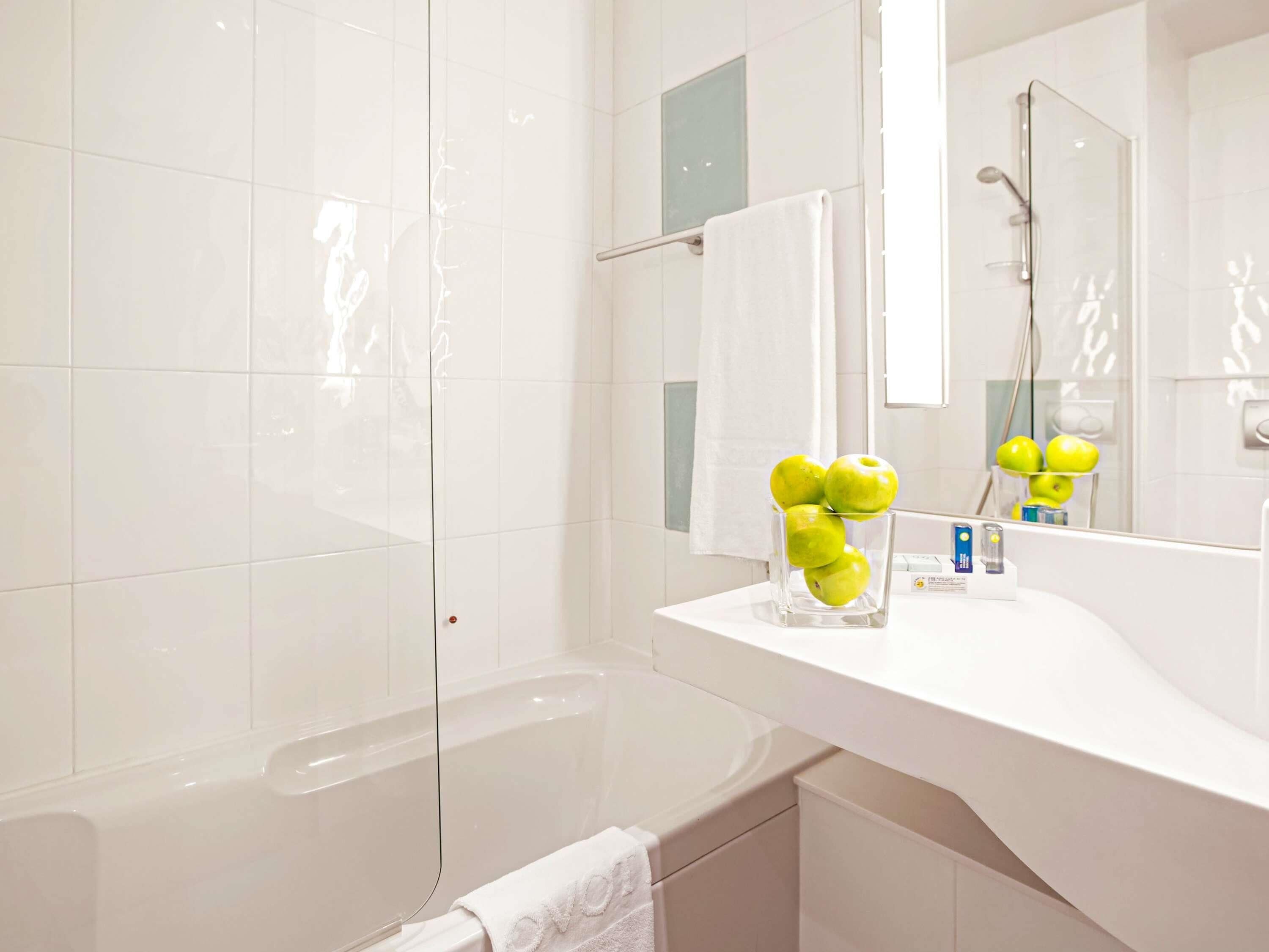 高級寢具、迷你吧、客房內保險箱、書桌