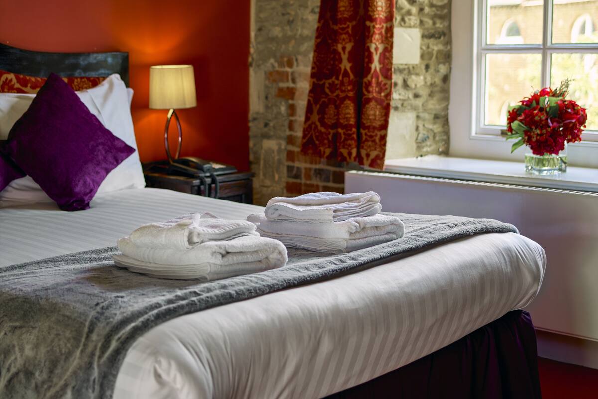 Desk, blackout curtains, iron/ironing board, free WiFi