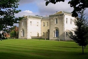 Exterior - Hitchin Priory (Hitchin)
