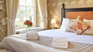 Room - Hitchin Priory (Hitchin)