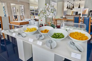 Petit-déjeuner buffet