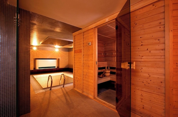 1 treatment room