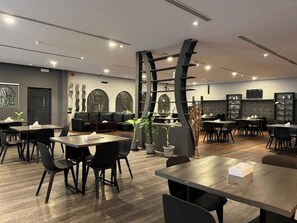 Aamiainen, lounas ja illallinen