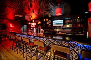 2 barer/lounger, pub og sportsbar