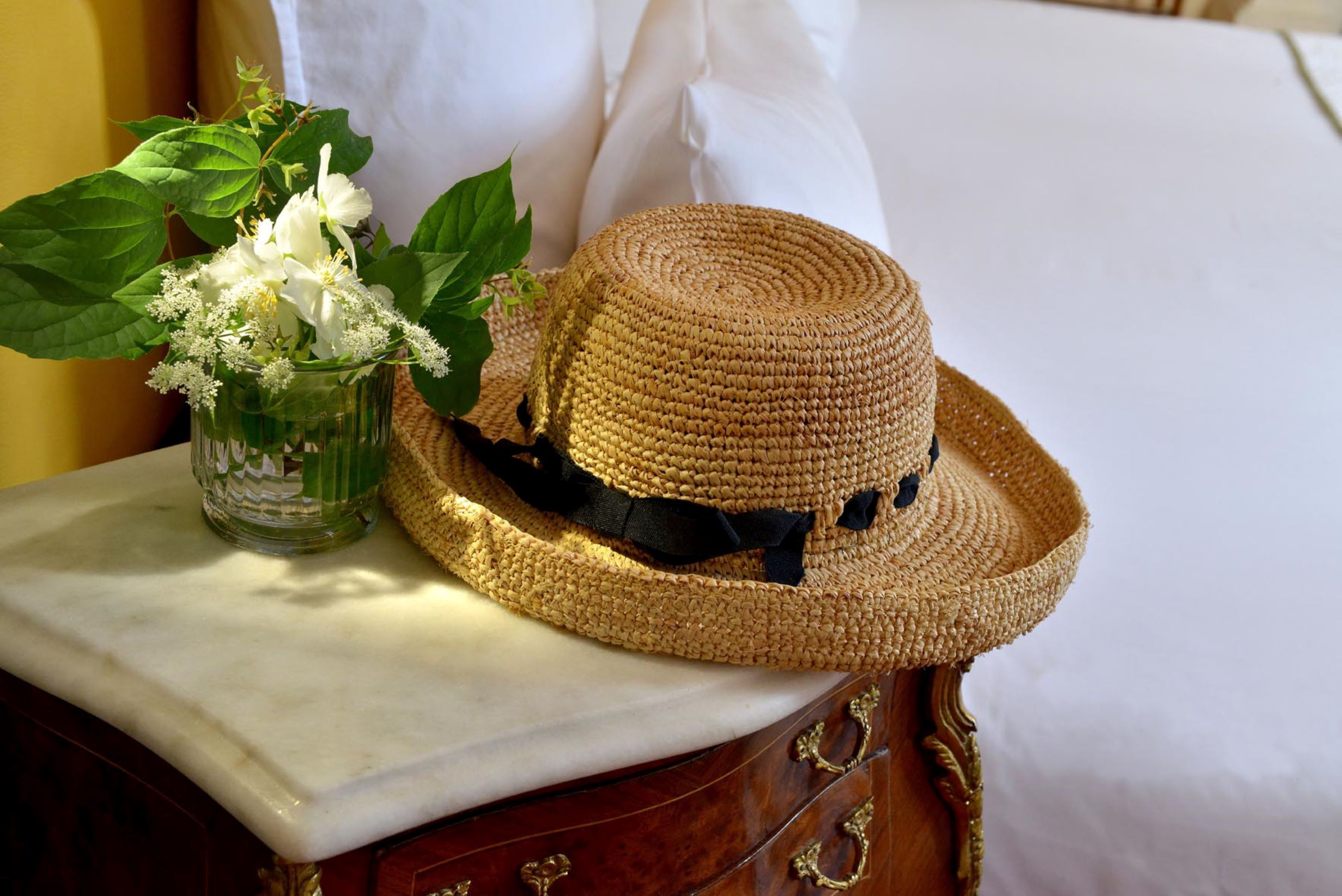 premium bedding, select comfort beds, in-room safe, desk