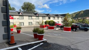 Ubetjent parkering (inkludert)