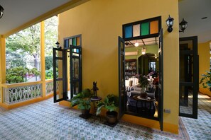 Porch - Baan Pra Nond B&B (Bangkok)