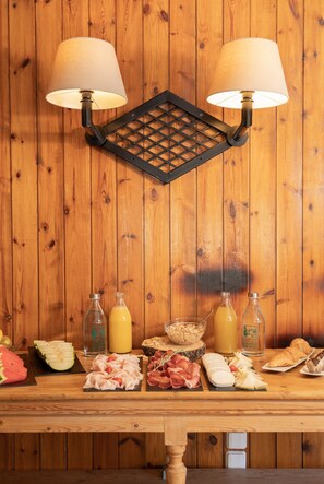 Breakfast area - Hotel Manantial- Balneari Caldes de Boi (La Vall de Boi)