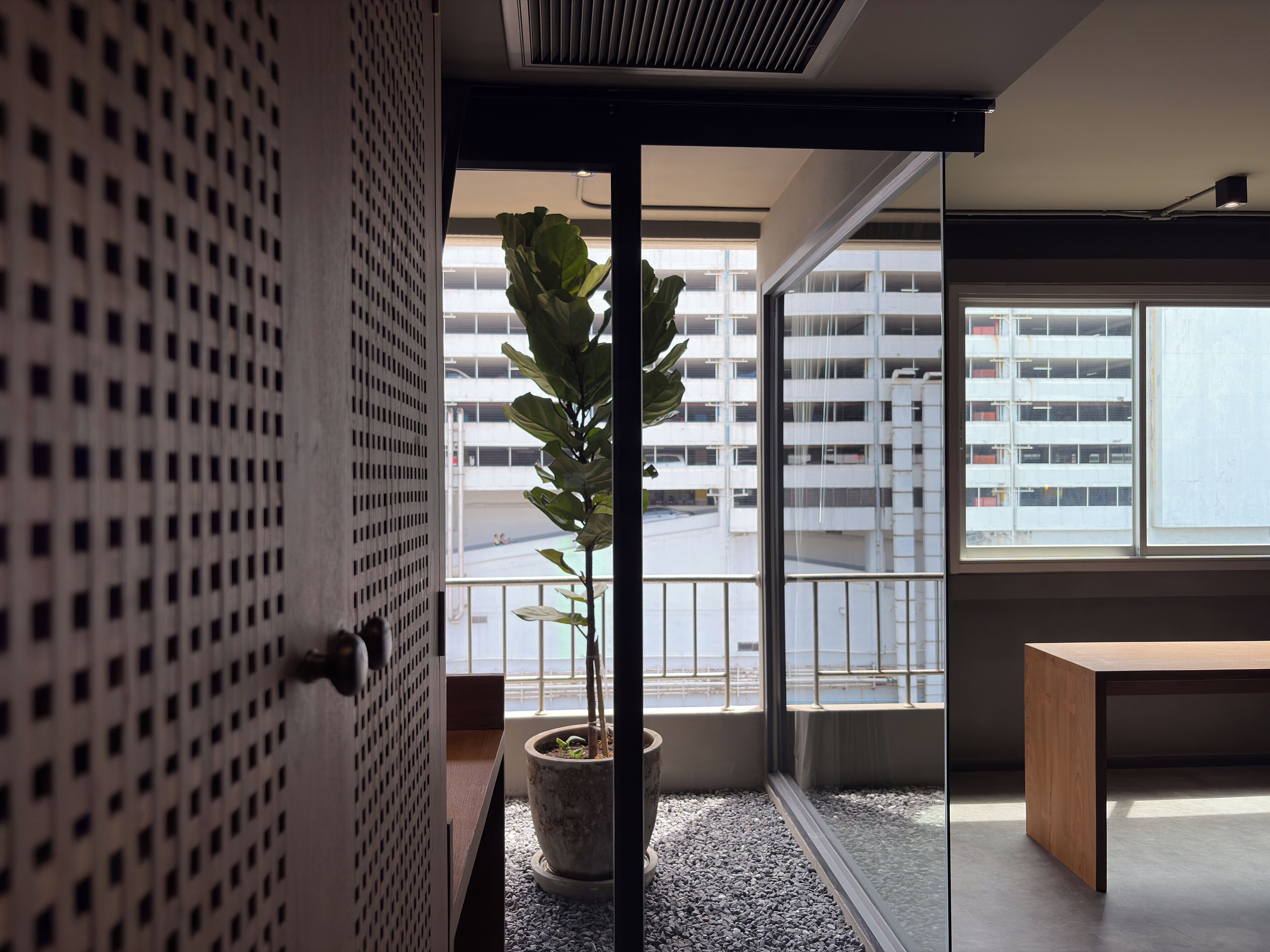 迷你吧、客房內保險箱、書桌、免費無線上網