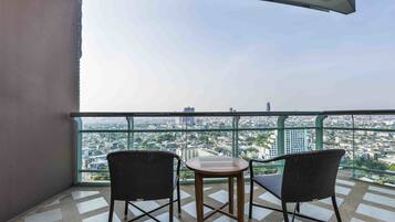 Two Bedroom Club Suite City View | Sacada