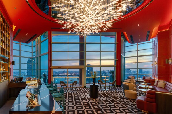 2 bares, bar en la azotea