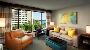 Flat-screen TV, DVD player - Bay Lake Tower at Disney's Contemporary Resort (Lake Buena Vista)