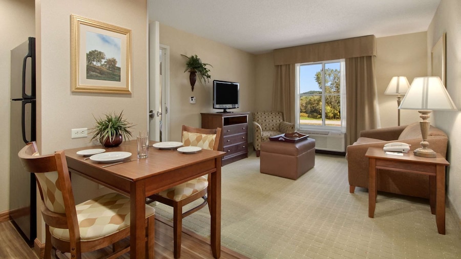 Homewood Suites by Hilton Rochester - Victor