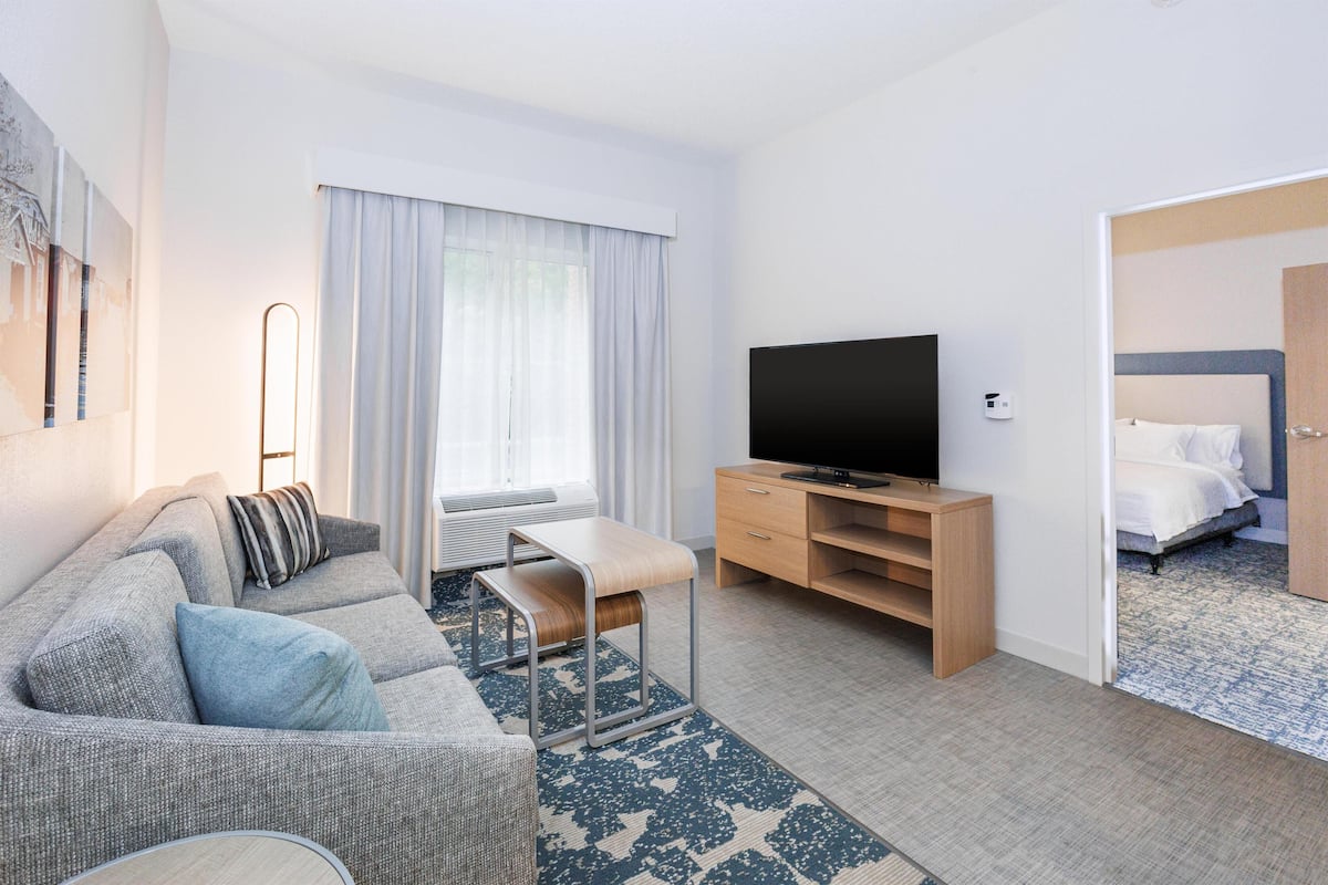 55-Zoll-LCD-Fernseher mit Digitalempfang, Fernseher, Netflix