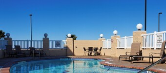 Holiday Inn Express Hotel & Suites Corpus Christi-Portland by IHG