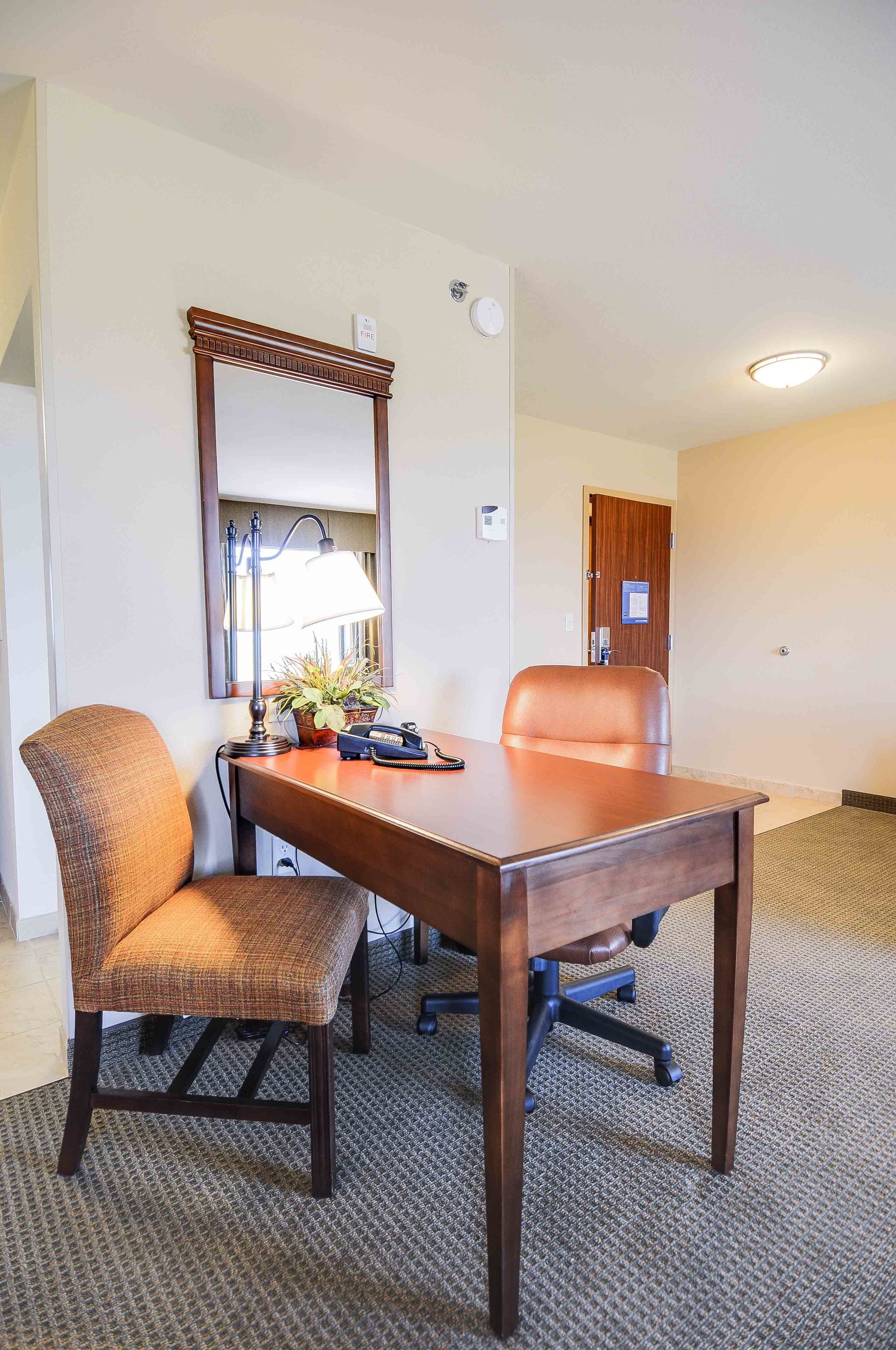 room, 2 queen beds, accessible, non smoking | in-room business centre