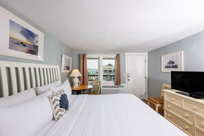 Room, 1 Queen Bed, Non Smoking, Partial Sea View | Down comforters, desk, iron/ironing board, free cribs/infant beds - MV Surfside Hotel (Oak Bluffs)