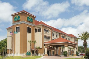 Exterior - La Quinta Inn & Suites by Wyndham Fort Walton Beach (Fort Walton Beach)