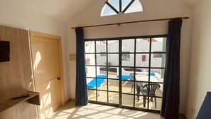 Apartment, 1 Bedroom | 1 bedroom, in-room safe, free cots/infant beds, bed sheets