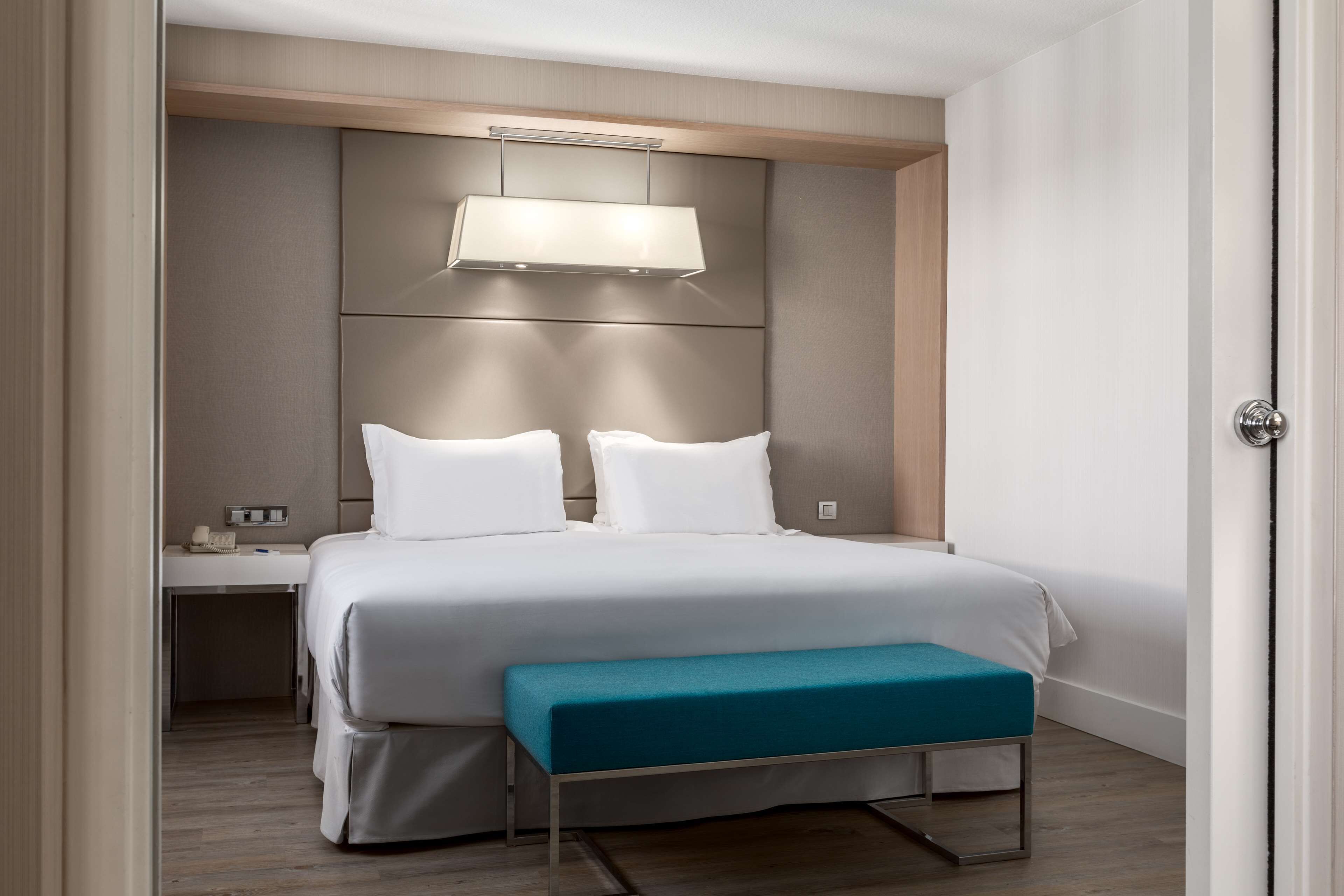 select comfort beds, minibar, in-room safe, desk