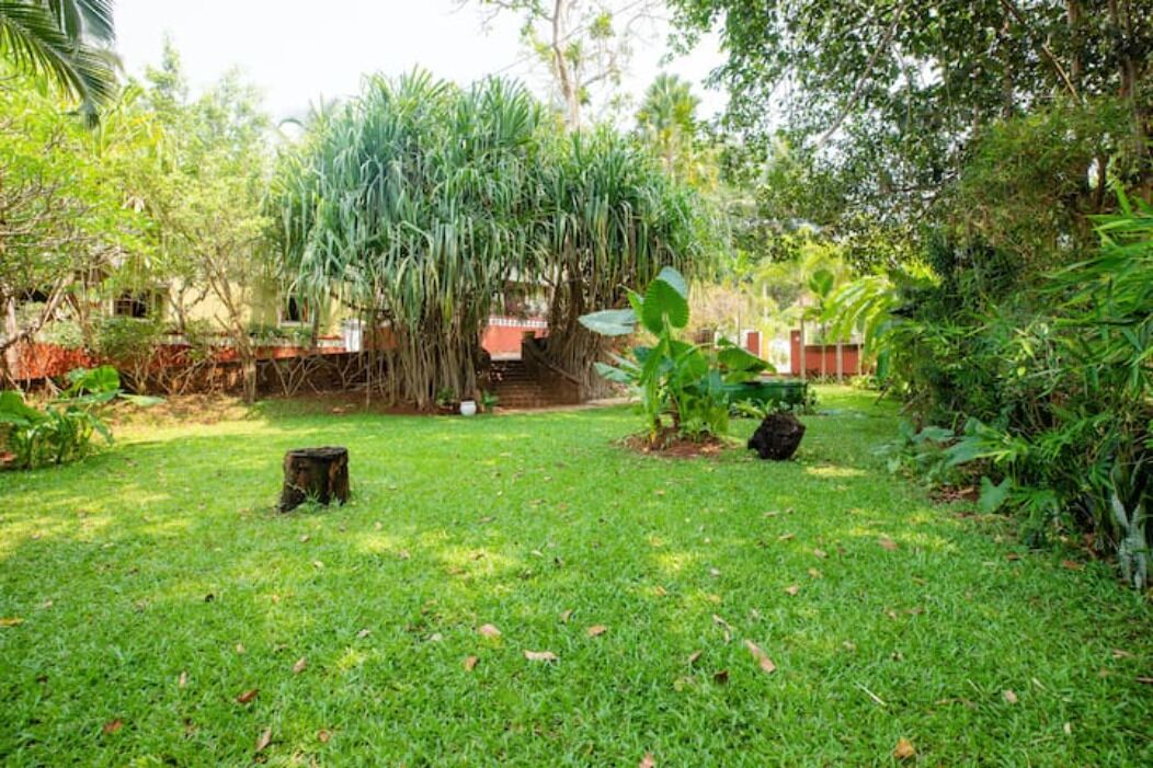 4 bedroom presidential pool villa | living area | 32-inch lcd tv with satellite channels, tv