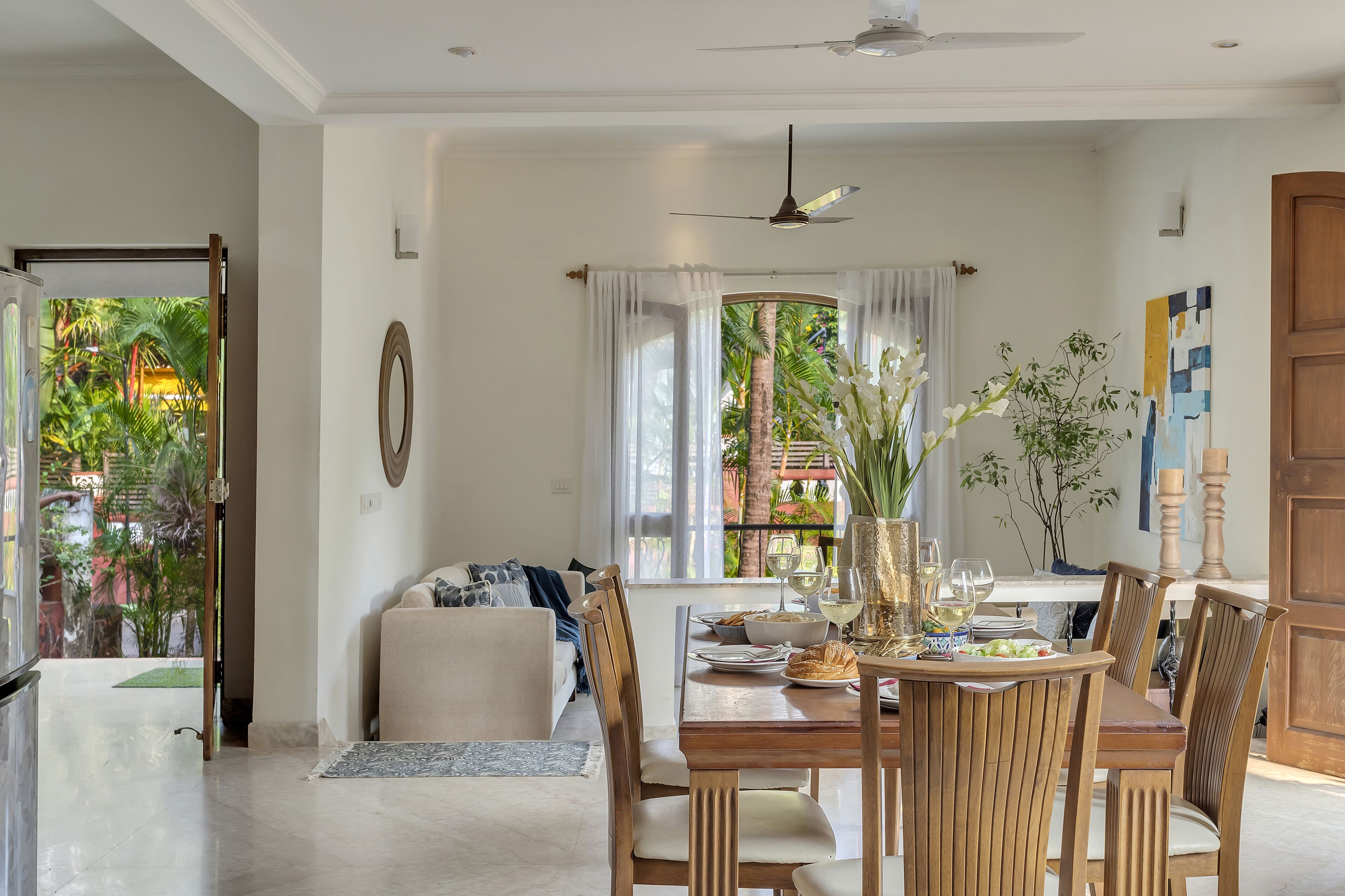 3 bed room royal villa | dining room