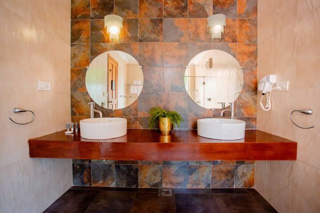 4 bedroom presidential pool villa | bathroom | rainfall showerhead, free toiletries, hair dryer, towels