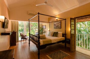 4 bedroom Presidential Pool Villa | In-room safe, iron/ironing board, free WiFi, bed sheets