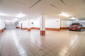 Ilmainen pysäköintipaikka, ilmainen valet-pysäköinti