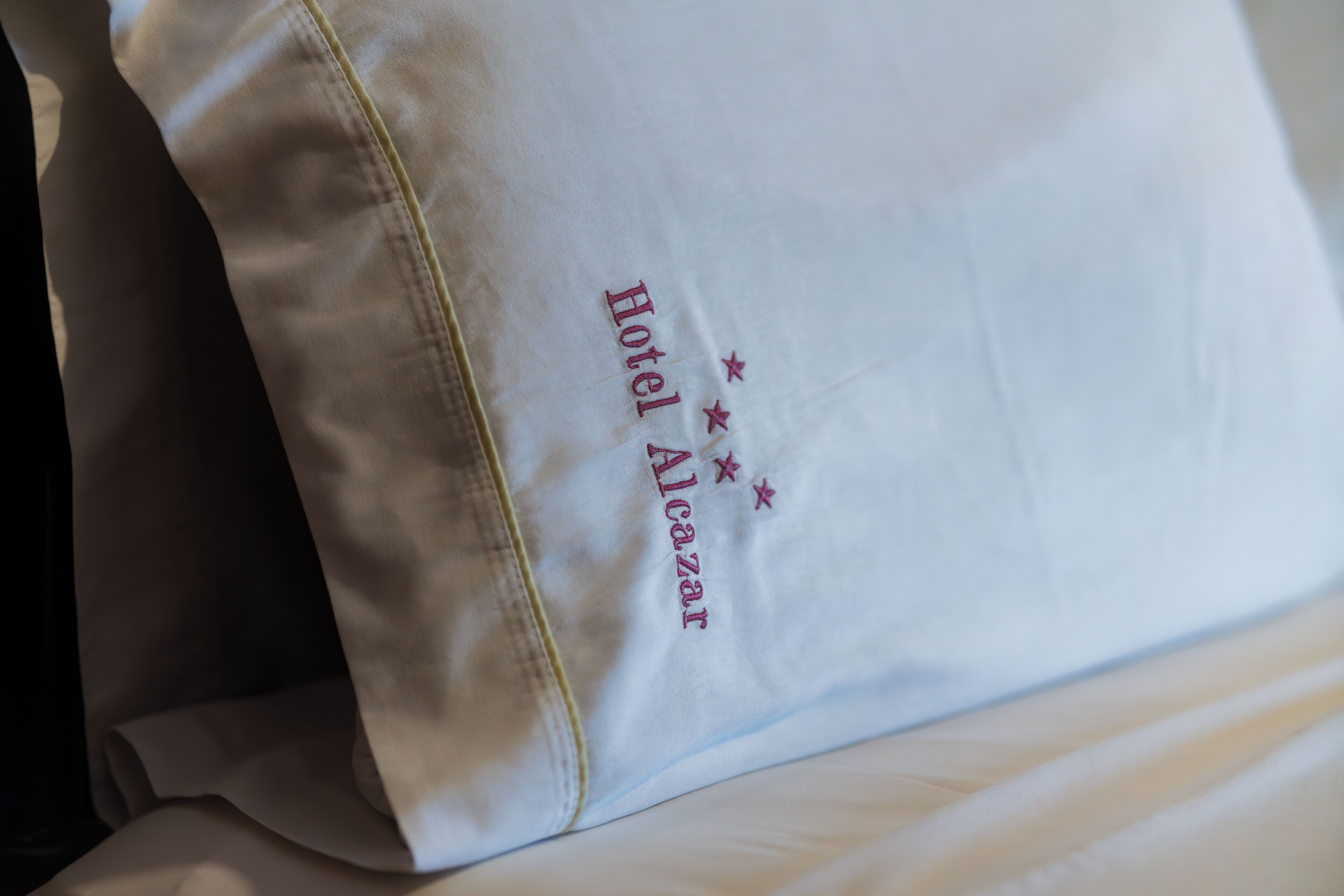 in-room safe, desk, soundproofing, free wifi