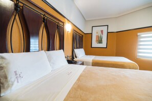 Superior Double Room | In-room safe, desk, soundproofing, free WiFi - Hotel Alcazar (Guadalajara)