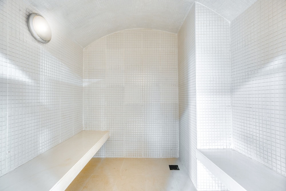 Kibo Palace Hotel Arusha by null